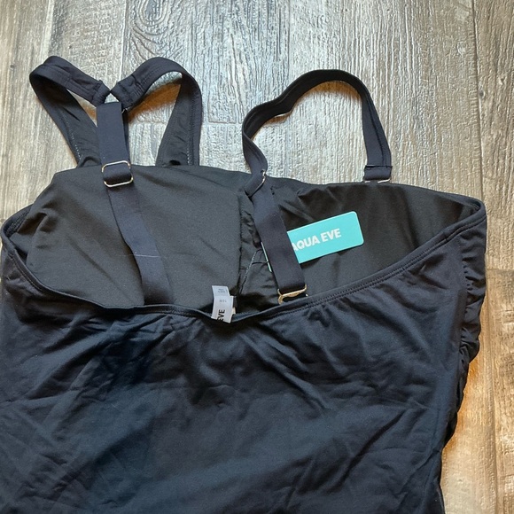 Elegant Black One-Piece Swimsuit Size 16W - Picture 5 of 9